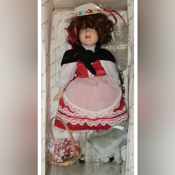 (3) Danbury Mint Storybook Porcelain Dolls - Snow White,Heidi,Little Miss Muffet - Picture 13 of 16